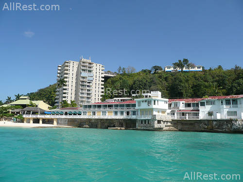 Doctors Cave Beach Hotel 8